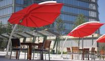 Parasol luxe terrasse hotel Icarus UMBROSA